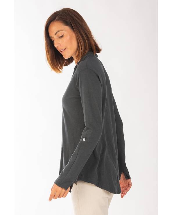 camisa gris de mujer