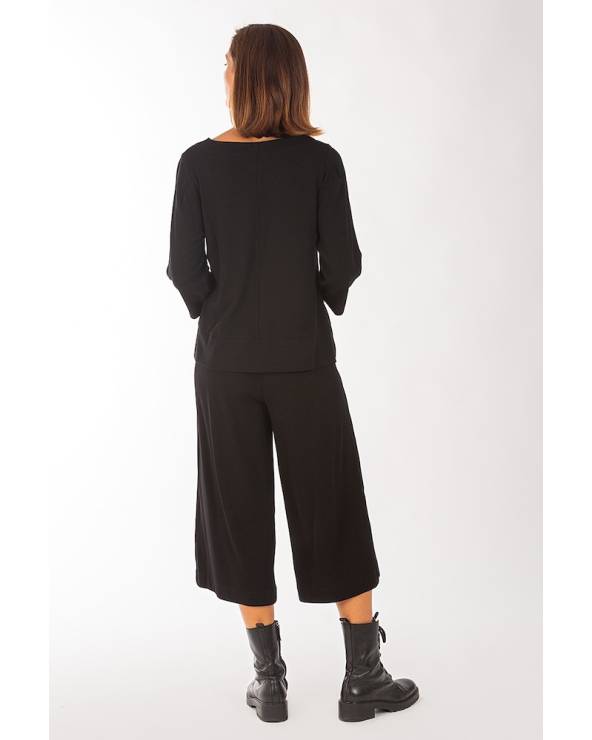 pantalón cropped negro para invierno